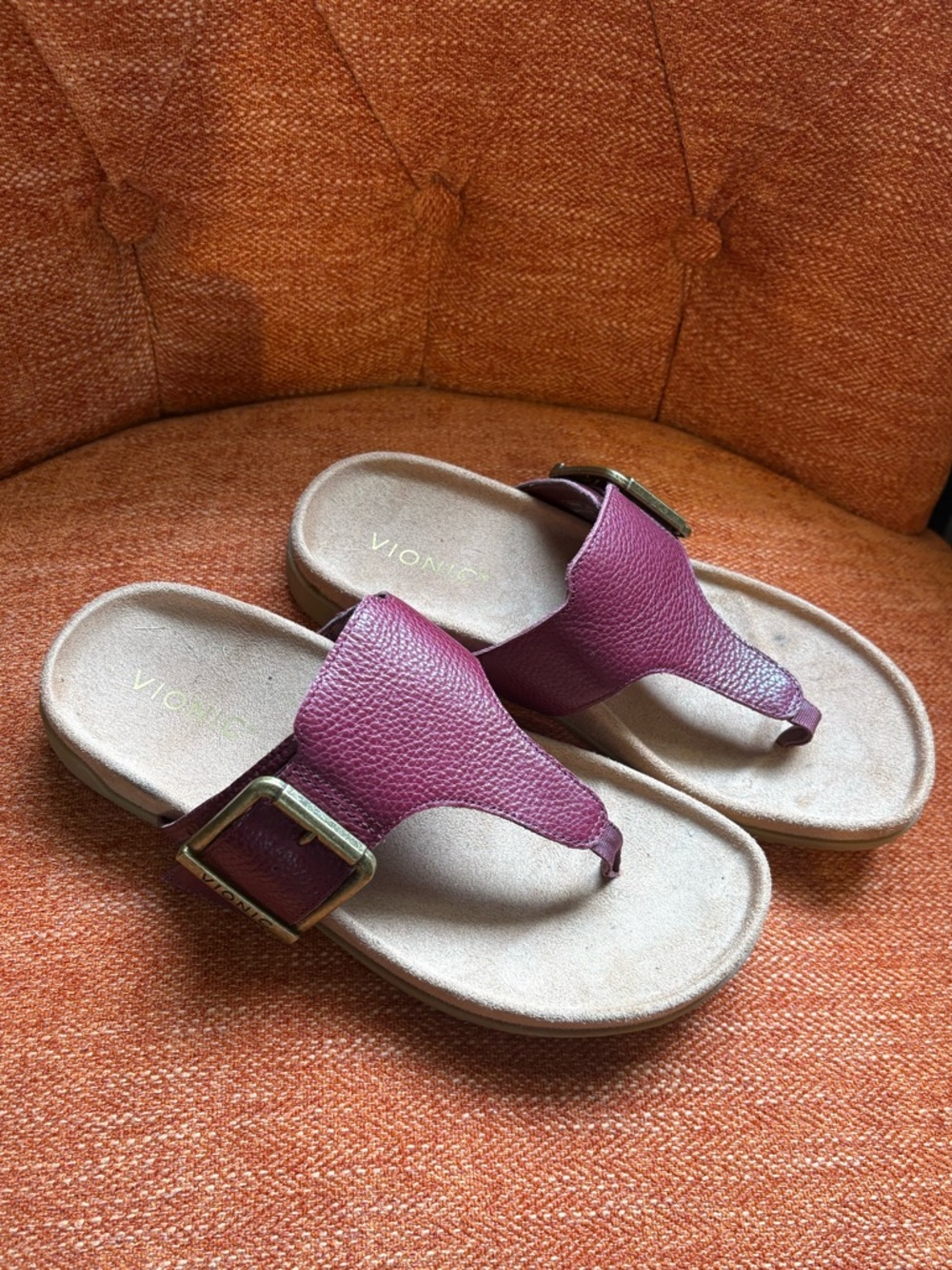 Vionic Women's Plum Leather Thong Sandals with Gold Buckle